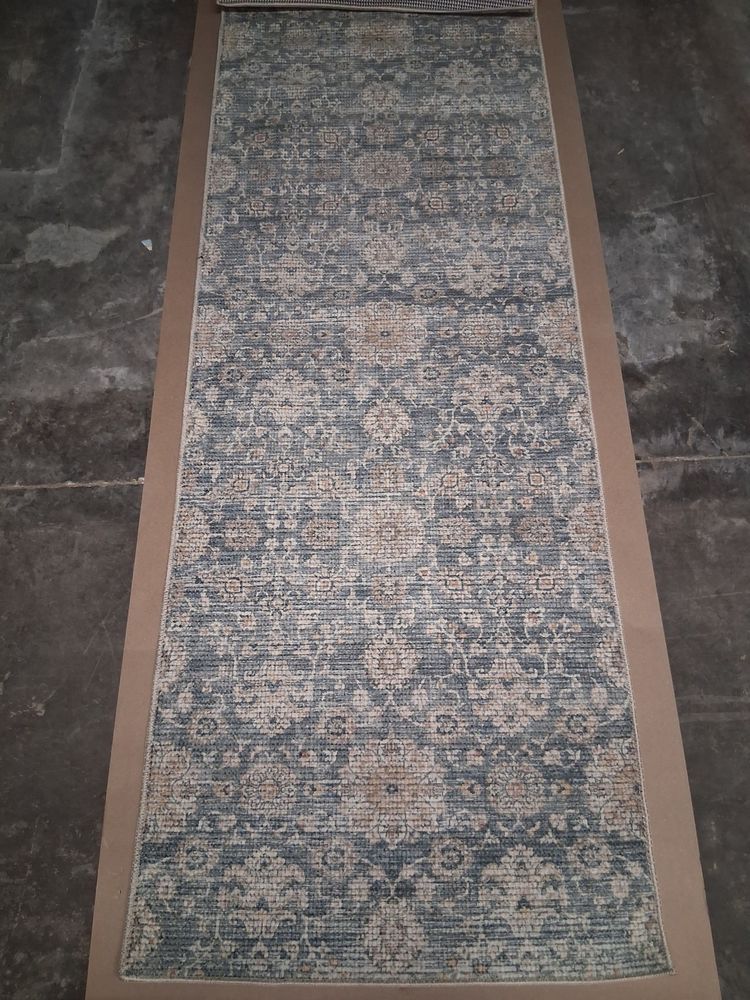 Surya Glenhaven Blue Runner Rug, 2'6" x 7'3" (actual rug)